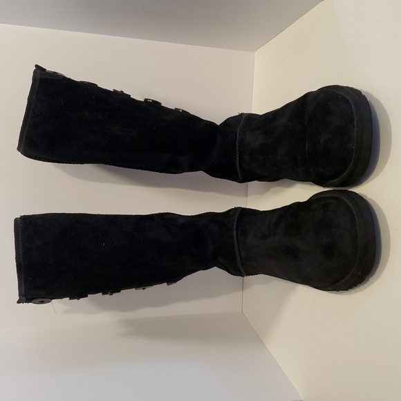 UGG Shoes - UGG Australia 3387 Womens Black Suede Lo Pro Button Fold Over Logo Boots Size 7